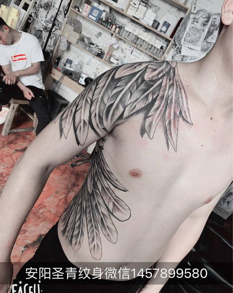 完成纹身图片_胸部新传统纹身图案