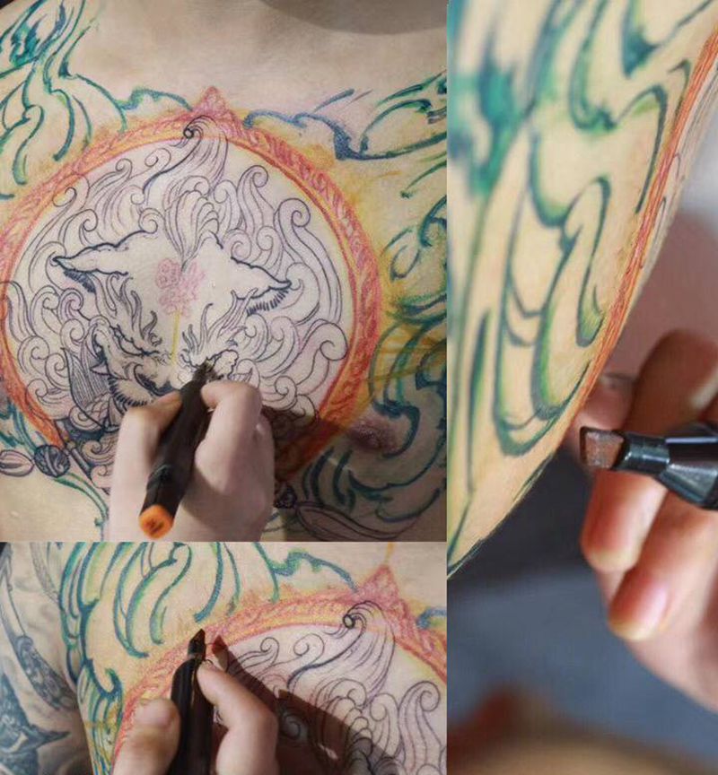 唐狮花胸纹身图片_胸部新传统纹身图案