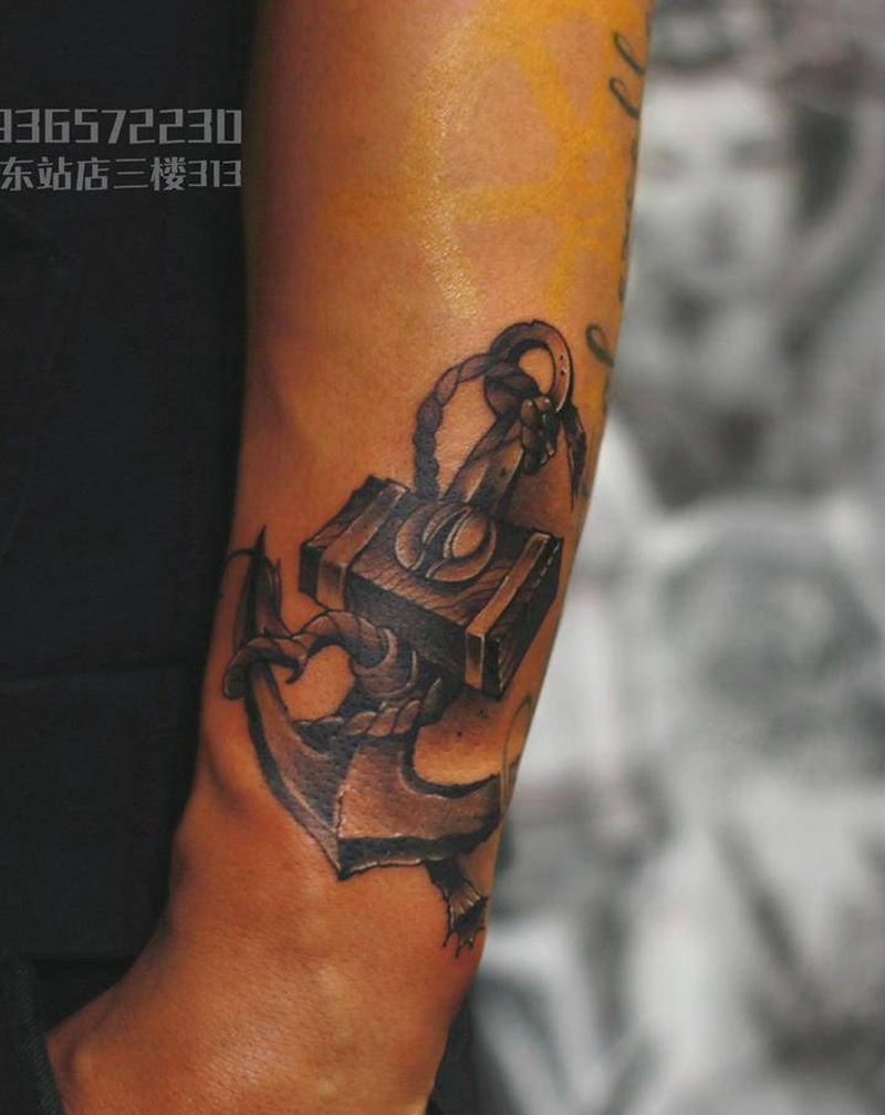 船锚纹身图片_手臂New School纹身图案