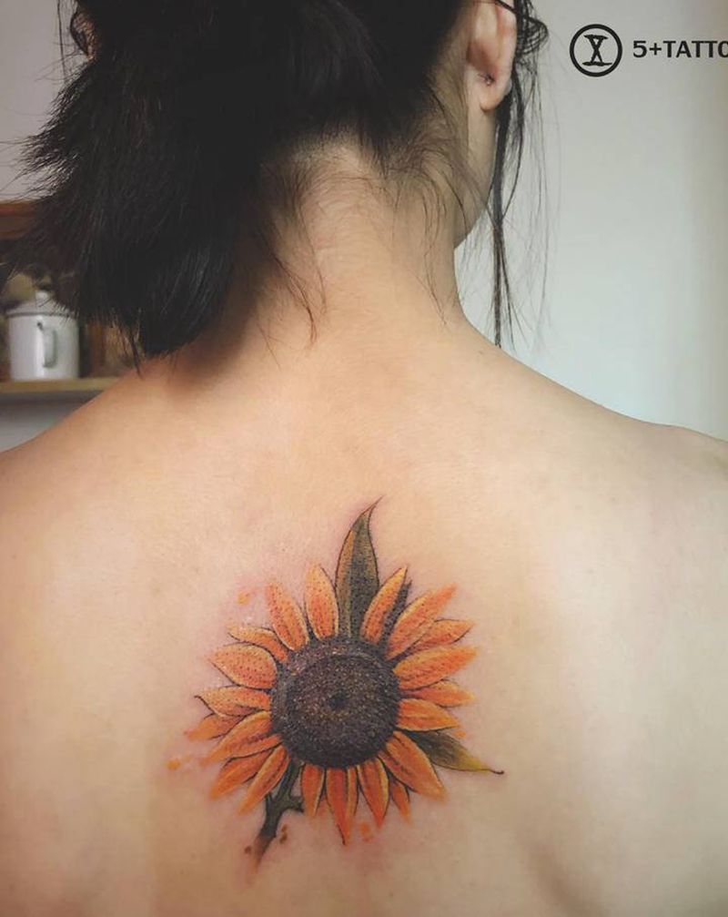 小葵花妈妈遮盖纹身图片_背部New School纹身图案