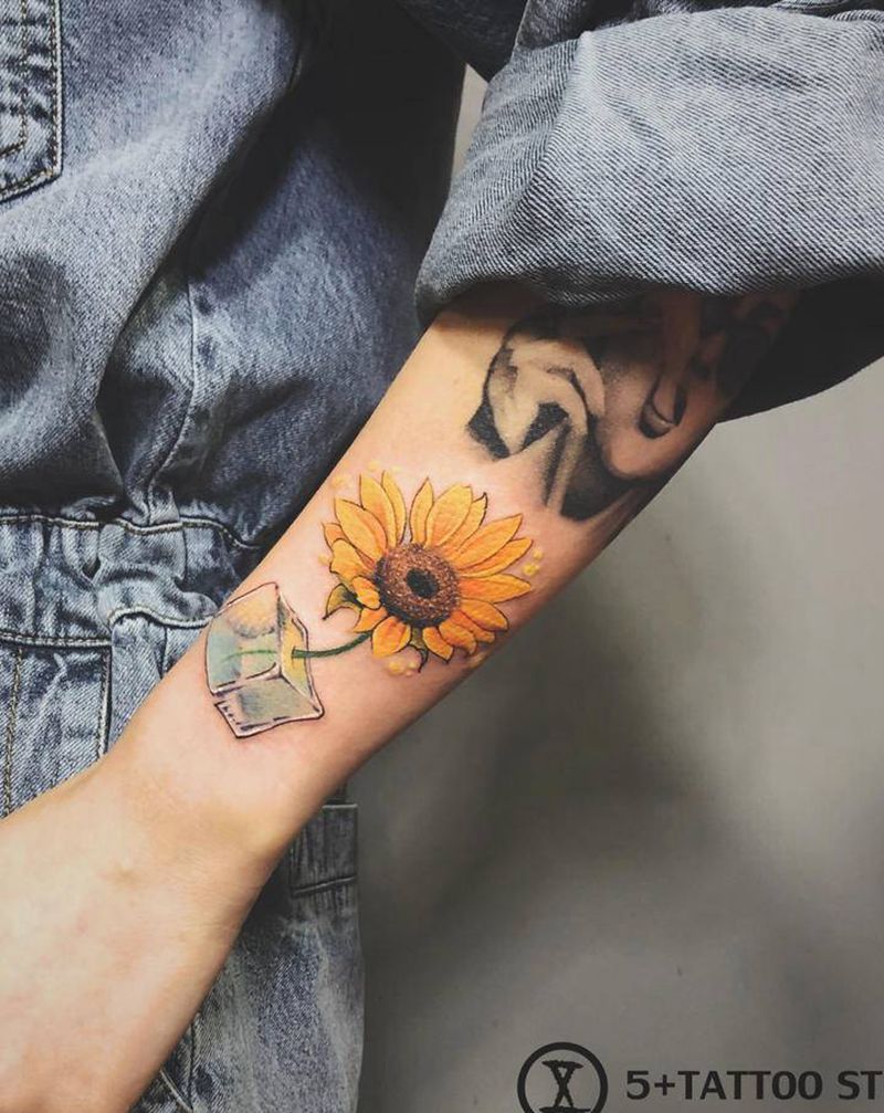 冰冻向日葵纹身图片_手臂New School纹身图案
