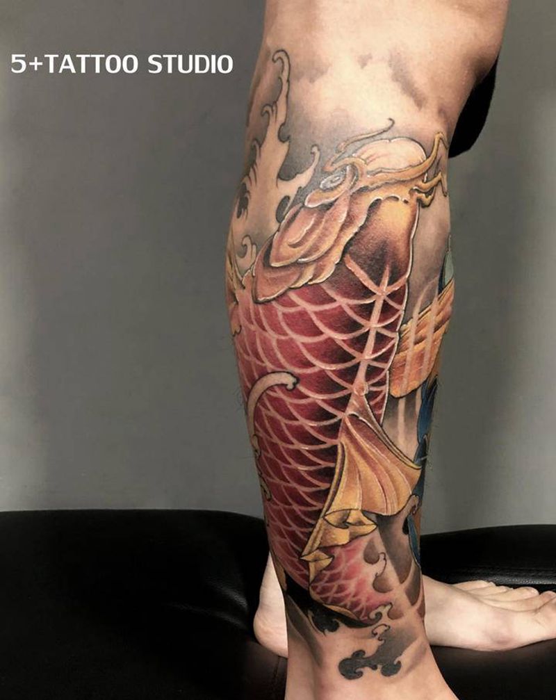 鲤鱼纹身图片_腿部新传统纹身图案