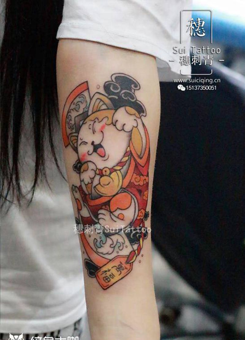 招财猫纹身图片_手臂New School纹身图案