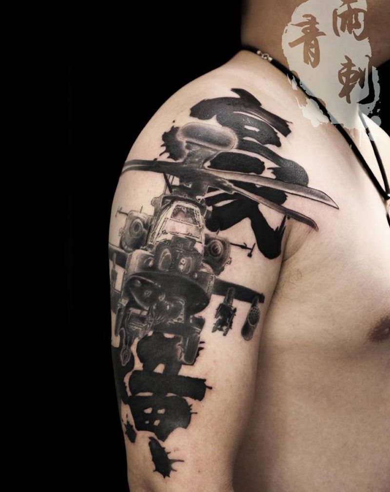 武直纹身图片_手臂肩部欧美写实水墨纹身图案