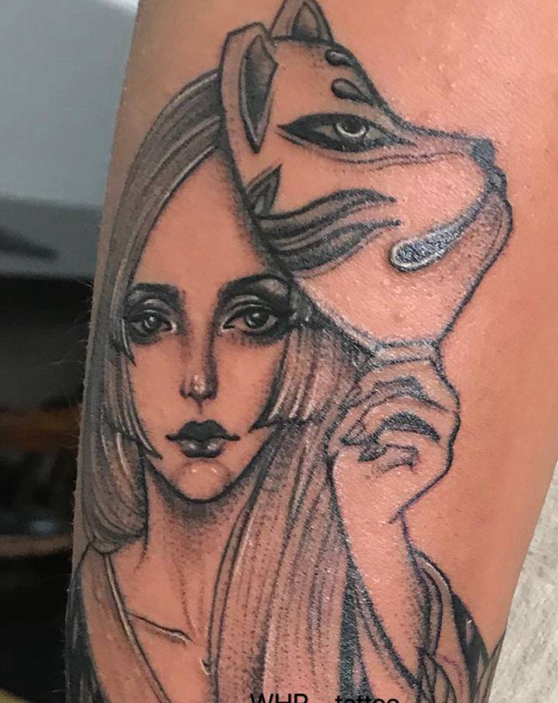 日本古典小美女纹身图片_手臂点刺纹身图案