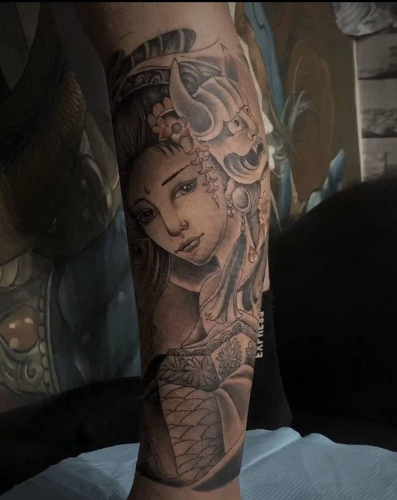 艺伎纹身图片_腿部纹身图案