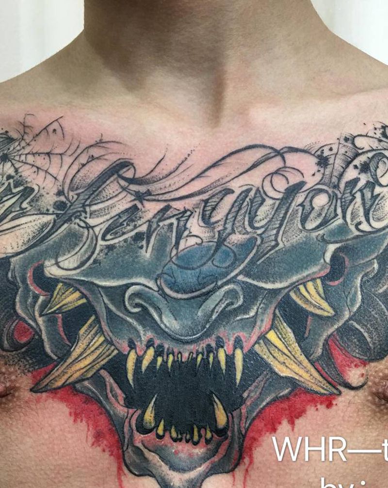 花胸纹身图片_胸部花体字New School纹身图案