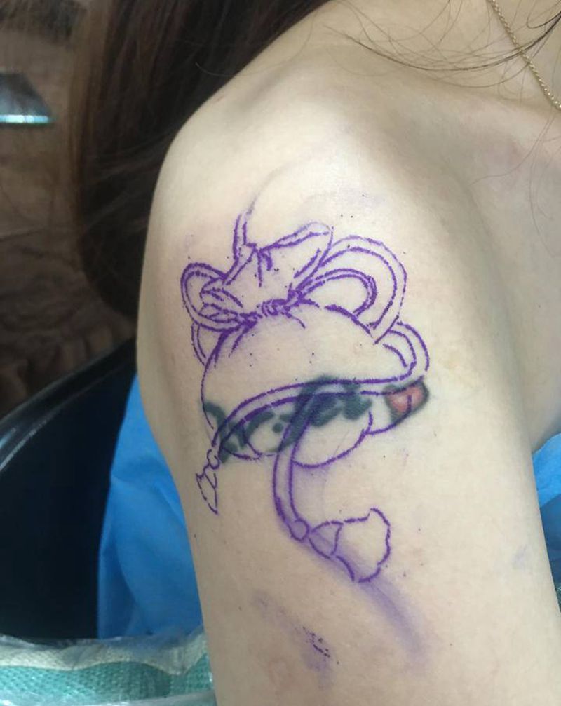 遮盖作品纹身图片_手臂肩部New School老传统纹身图案