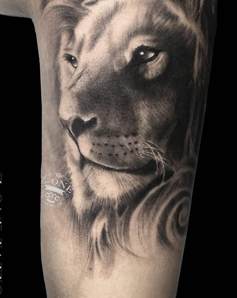 《Lion King》纹身图片_欧美写实纹身图案