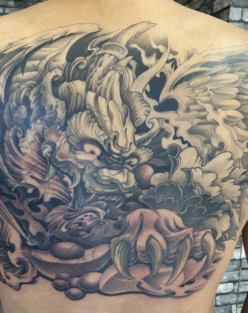 貔貅纹身图片_背部新传统纹身图案