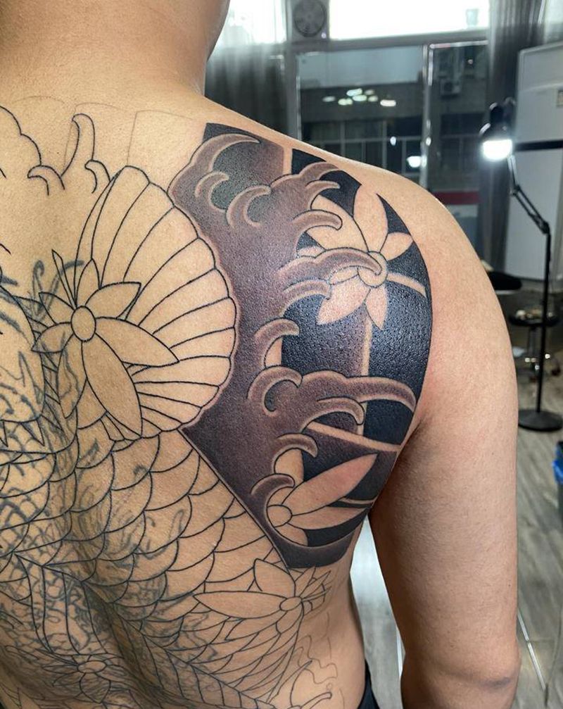 今日工作纹身图片_背部手臂老传统纹身图案