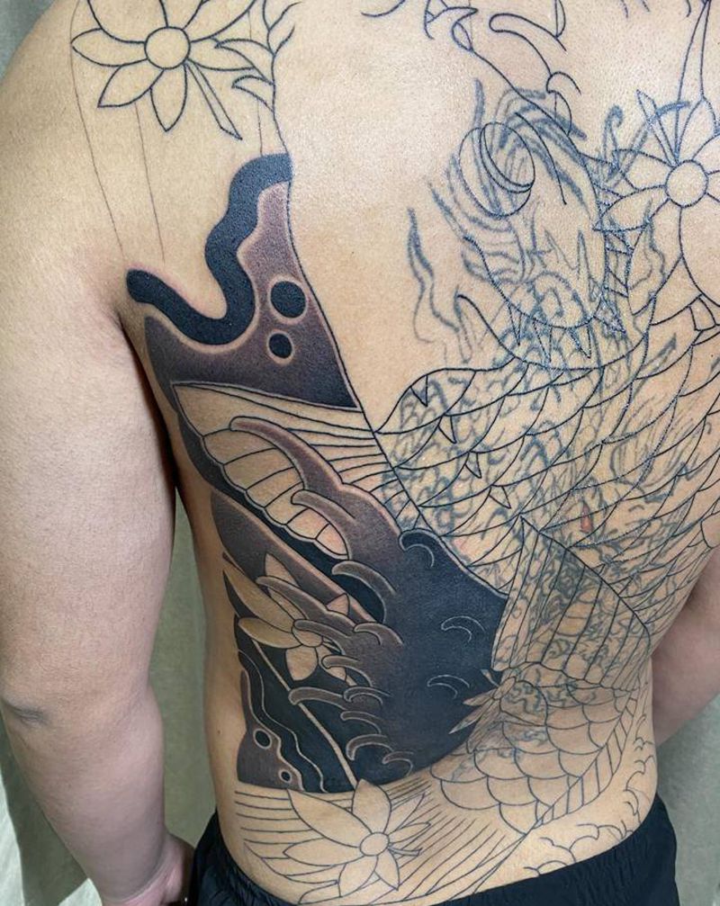 待续纹身图片_背部老传统纹身图案