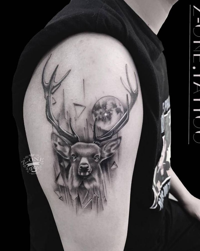 《鹿》纹身图片_手臂欧美写实纹身图案