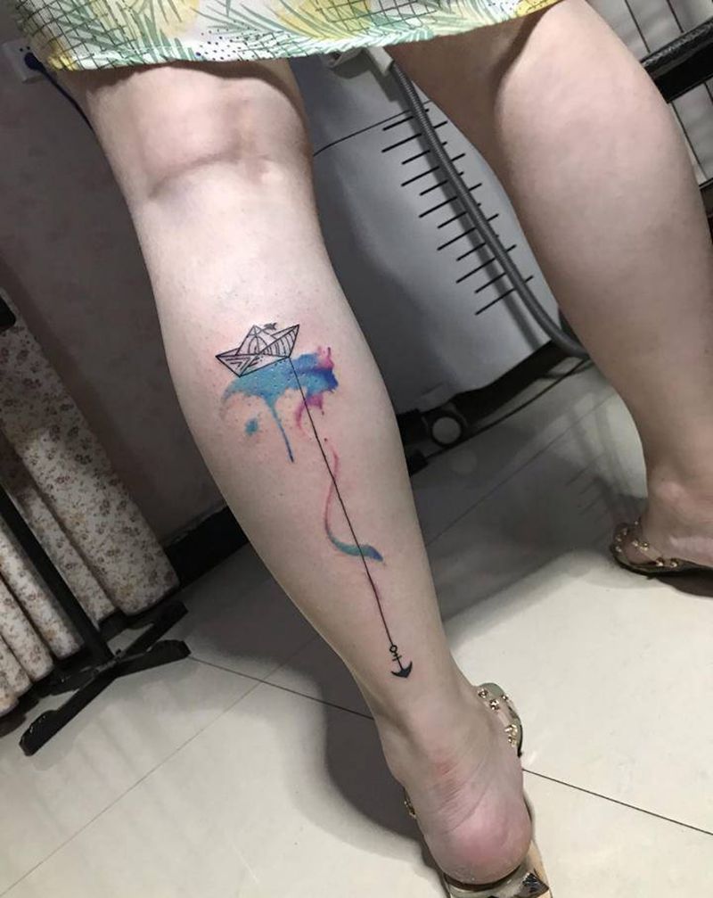 孤舟纹身图片_腿部水彩几何纹身图案