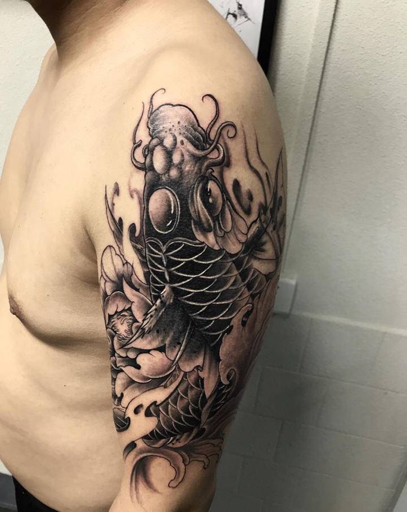 锦鲤纹身图片_手臂新传统纹身图案
