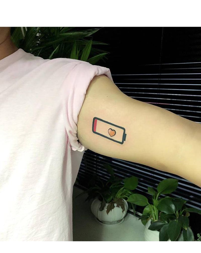 电量不足纹身图片_手臂纹身图案
