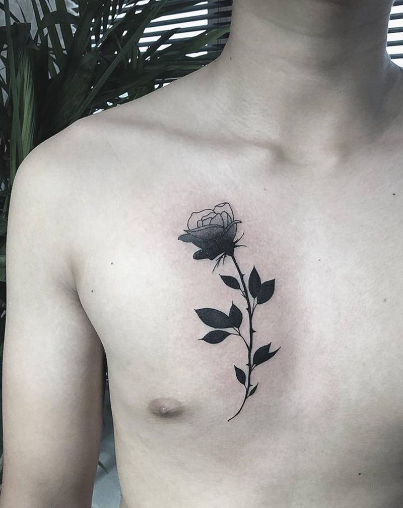 花纹身图片_胸部纹身图案