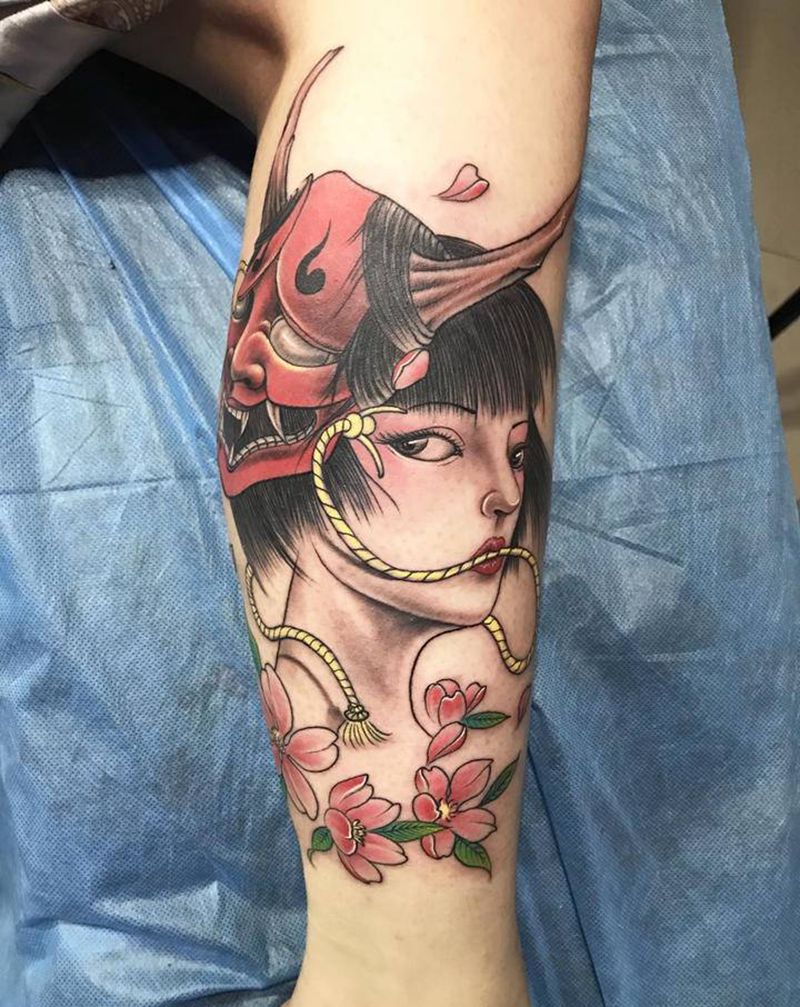 艺妓面具纹身图片_腿部新传统纹身图案