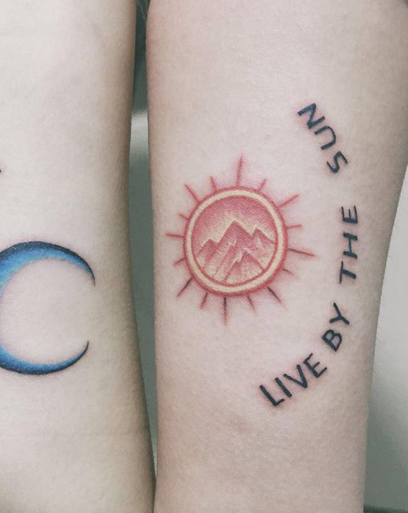 情侣日月纹身图片_图腾英文纹身图案