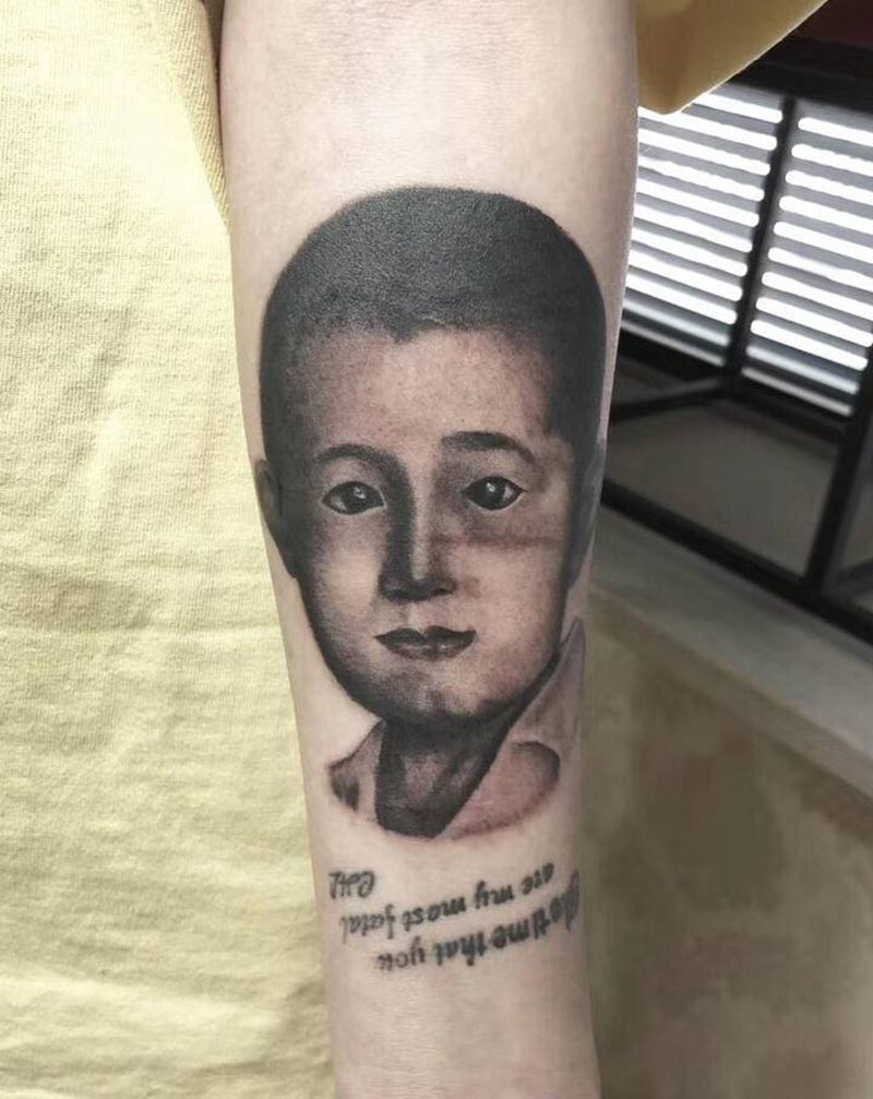 许昌沄刺青纹身图片_臀部纹身图案