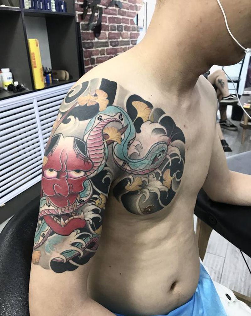 传统半胛纹身图片_胸部肩部老传统新传统纹身图案