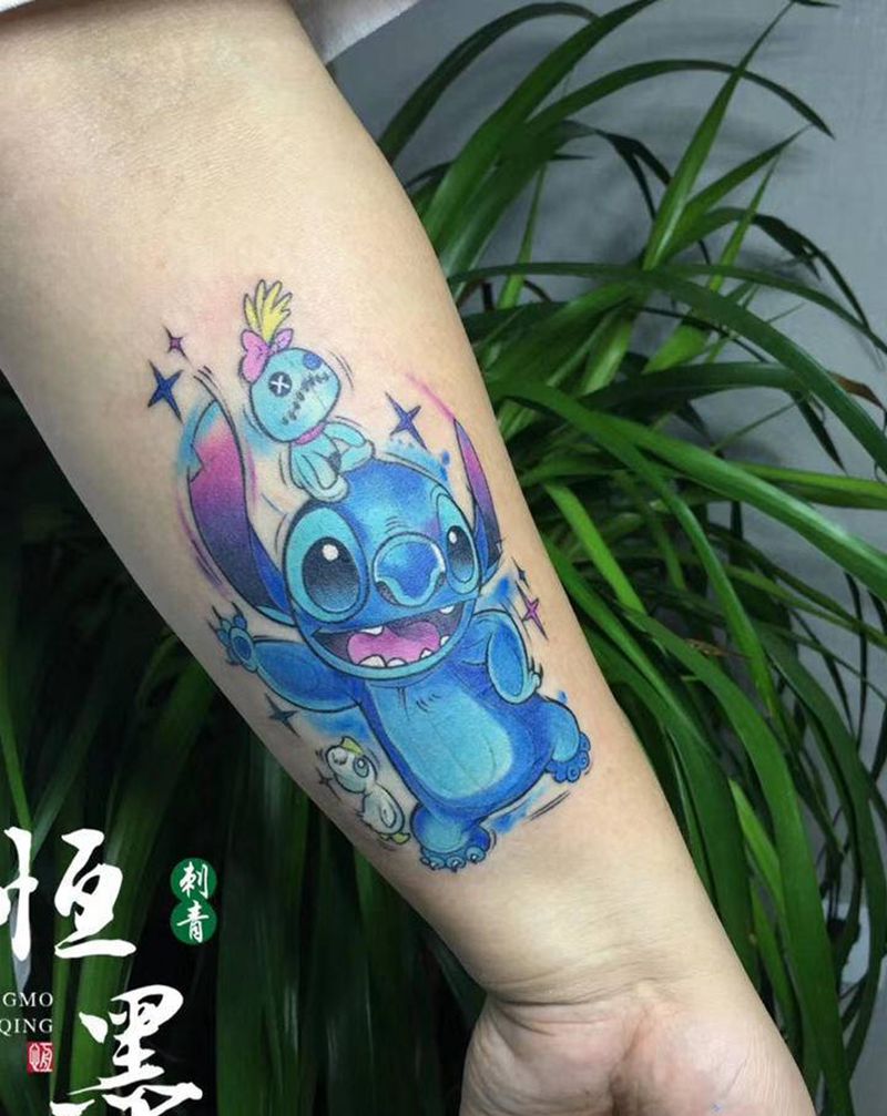 史迪奇纹身图片_手臂New School水彩纹身图案