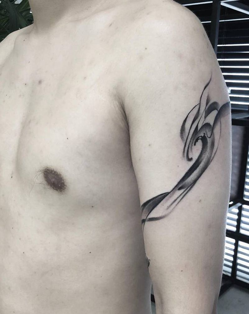 许昌文身沄刺青纹身图片_手臂水墨纹身图案