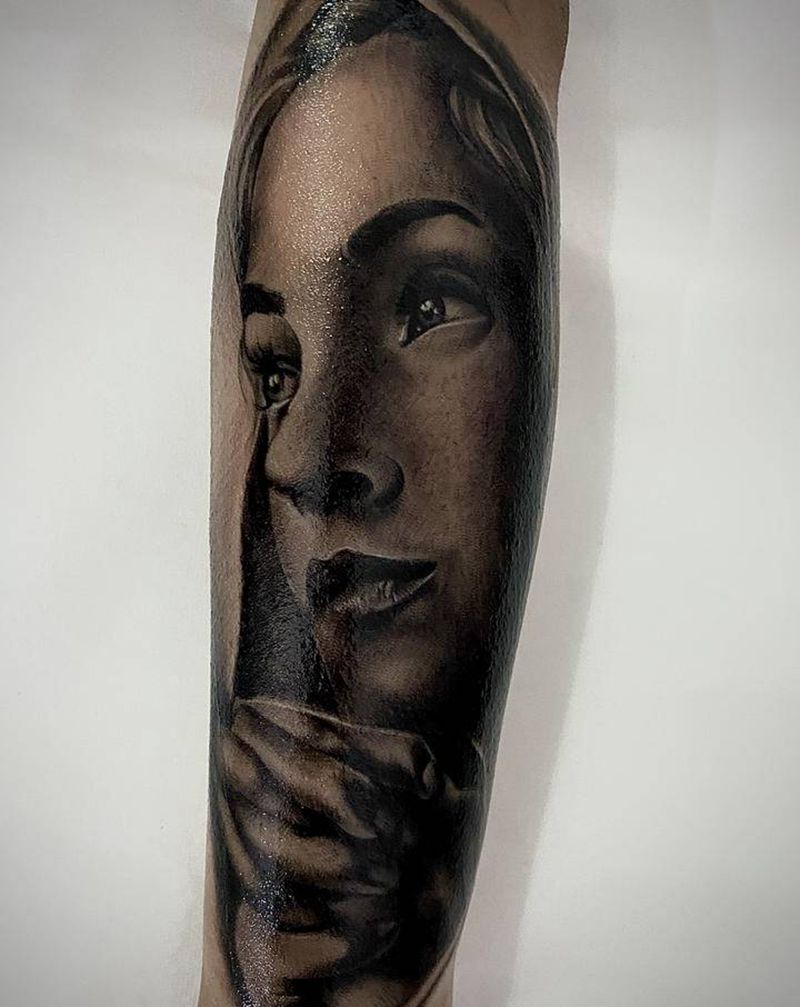 祈祷纹身图片_欧美写实纹身图案