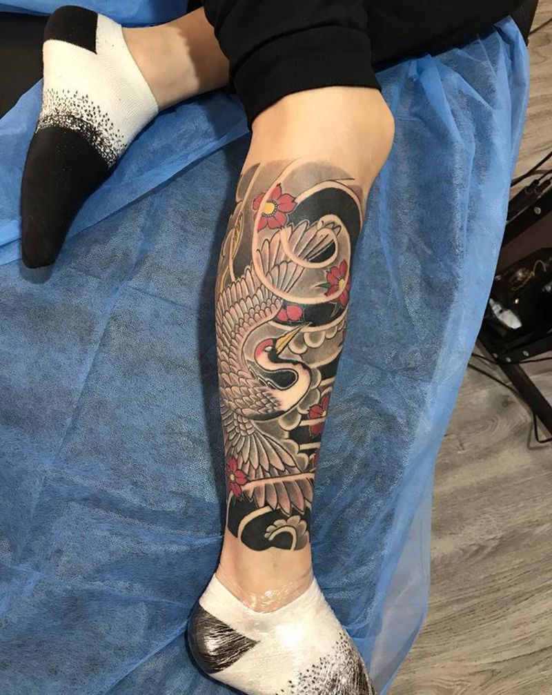 鹤纹身图片_腿部老传统新传统纹身图案