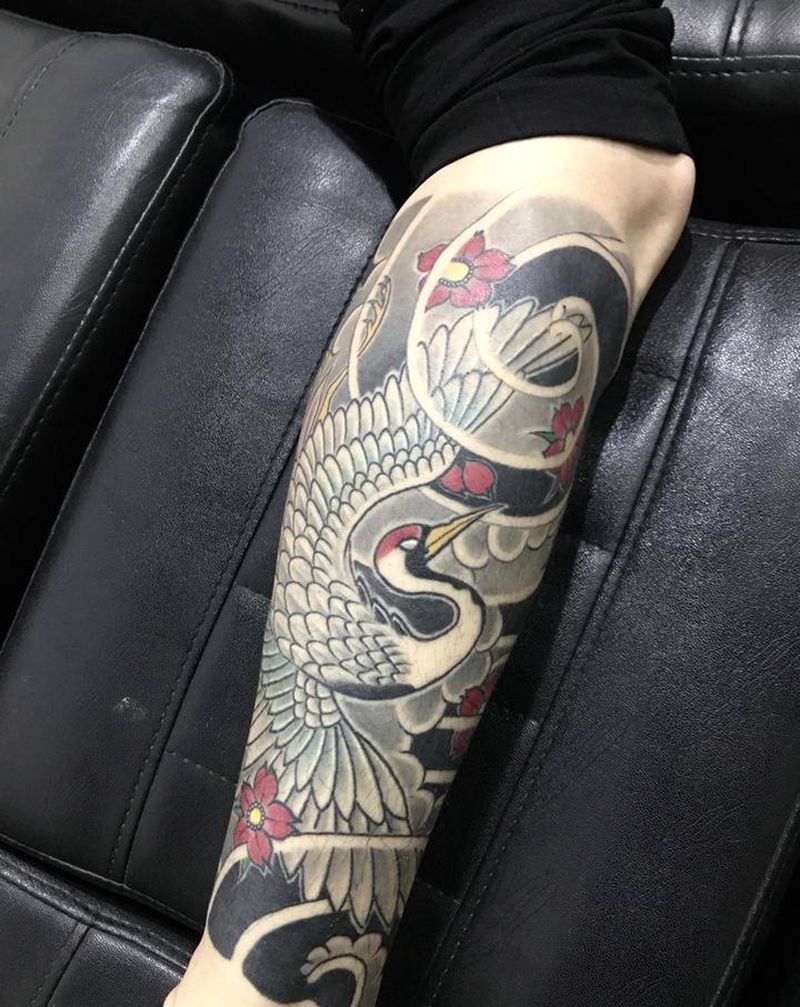 鹤包小腿纹身图片_腿部老传统纹身图案