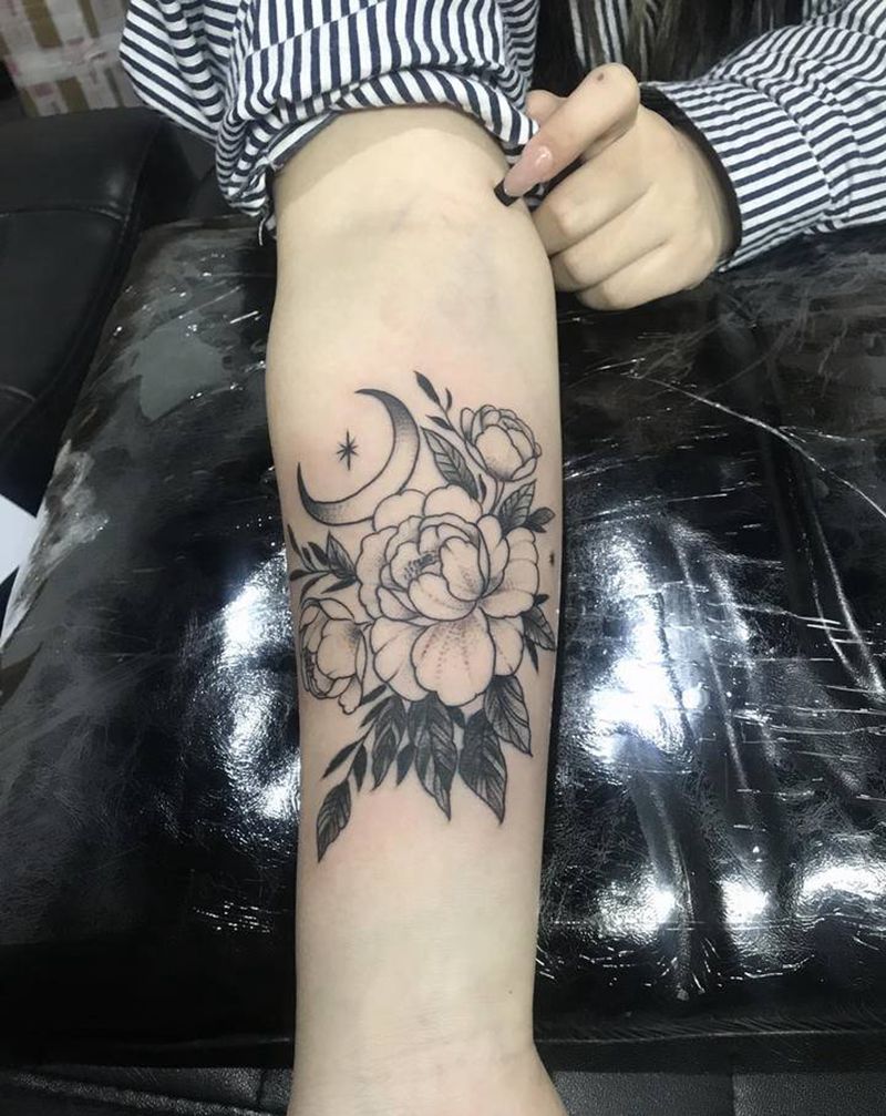 素花遮盖纹身图片_手臂图腾点刺纹身图案