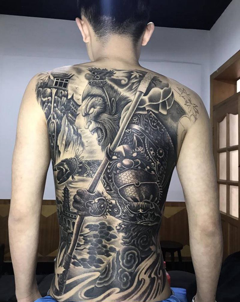 齐天大圣纹身图片_背部新传统纹身图案