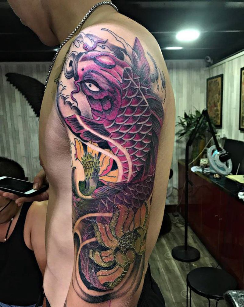 鲤鱼（恢复中o）纹身图片_新传统纹身图案