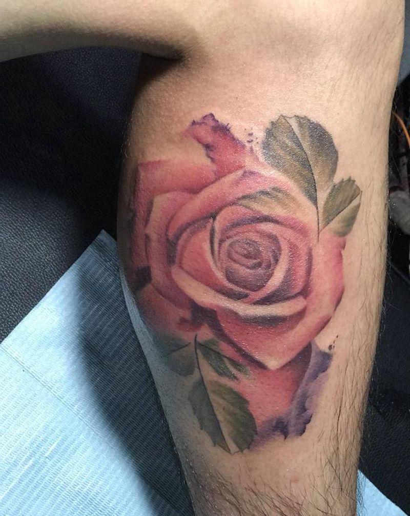 彩色玫瑰纹身图片_腿部水彩纹身图案