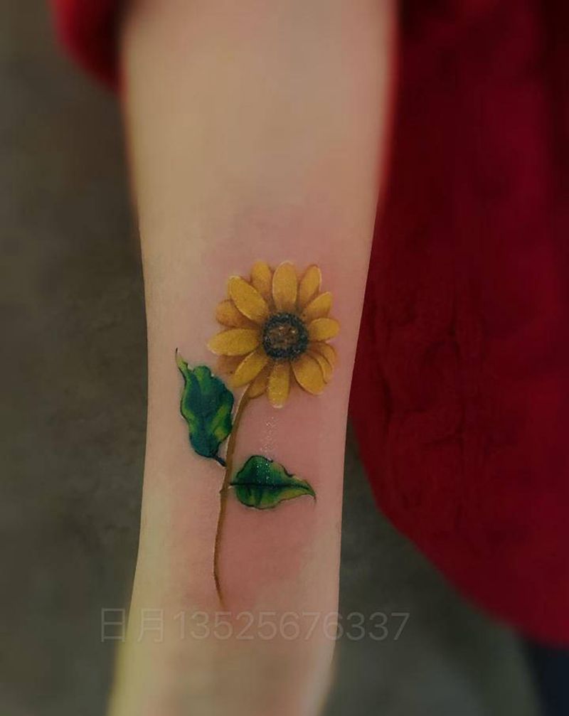 遮盖纹身图片_手臂水彩纹身图案