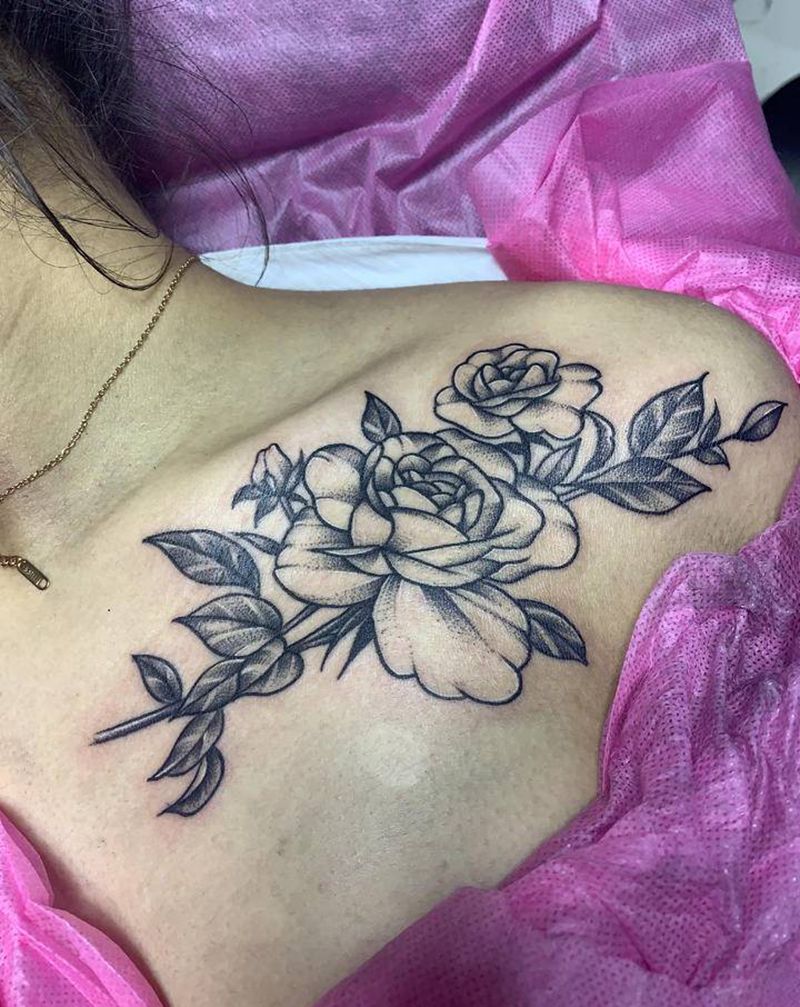 素花，肩花，玫瑰纹身图片_肩部点刺素花纹身图案