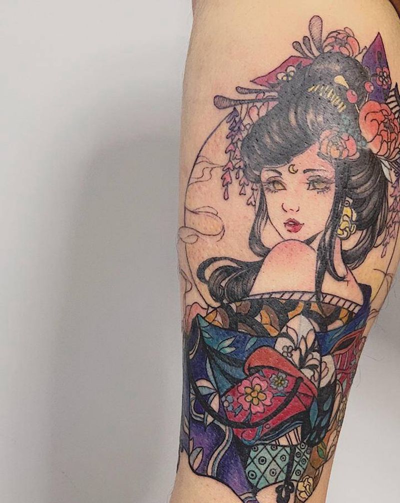 艺妓纹身图片_腿部老传统水彩纹身图案