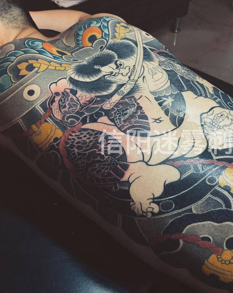 张顺破水门纹身图片_背部纹身图案