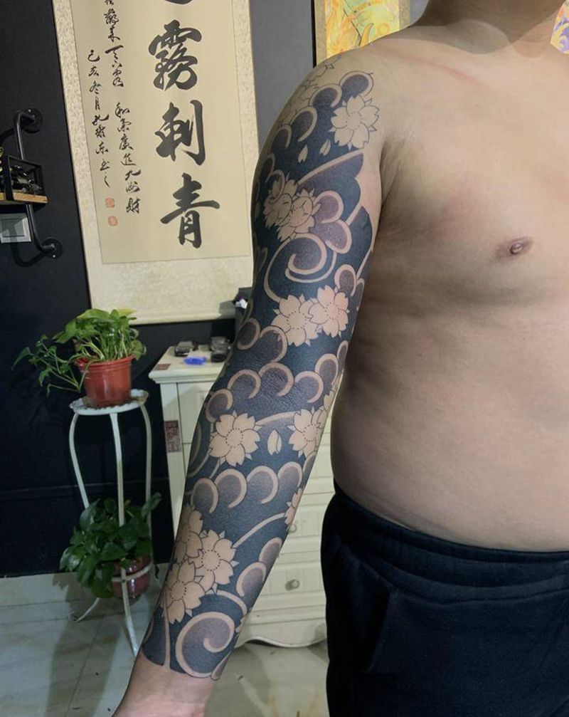 樱花臂纹身图片_手臂纹身图案