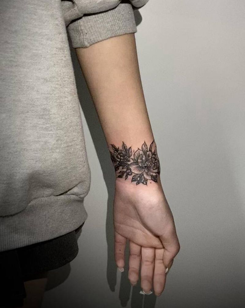 素花纹身图片_手臂点刺纹身图案