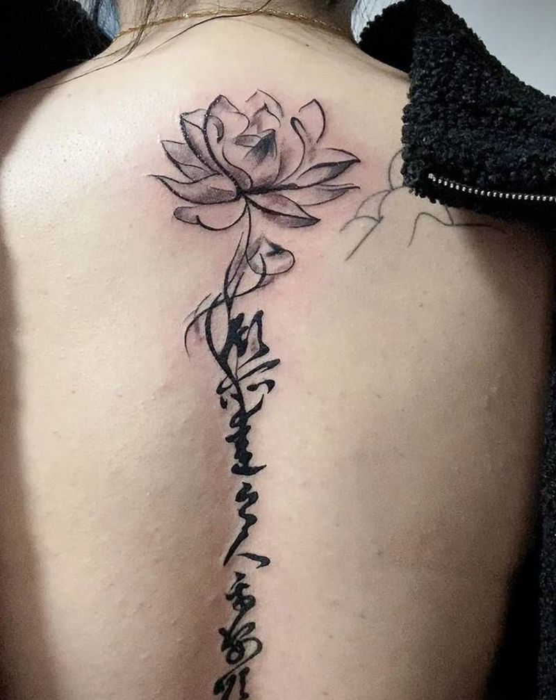 脊骨纹身纹身图片_背部水彩纹身图案