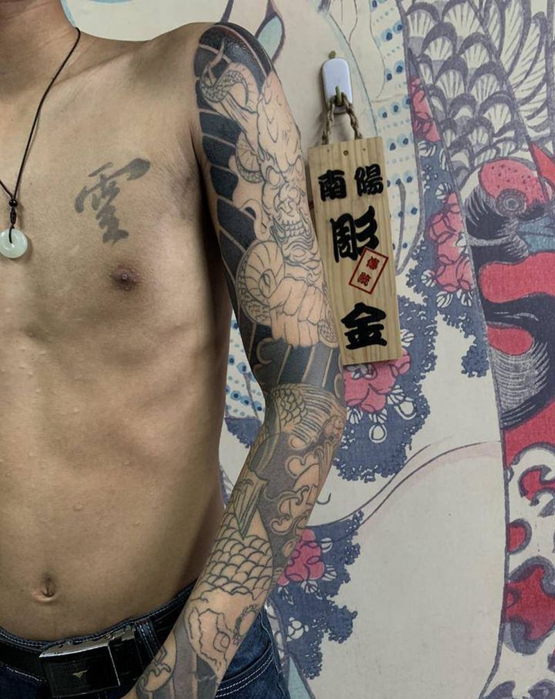 恢皮修改纹身图片_手臂老传统修改纹身图案