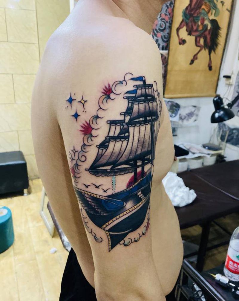 帆船纹身图片_肩部纹身图案