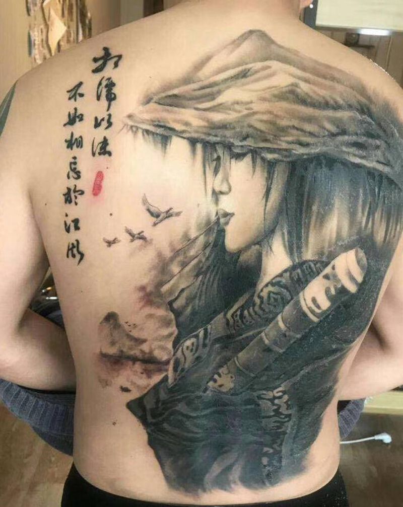 江湖纹身图片_背部水墨纹身图案