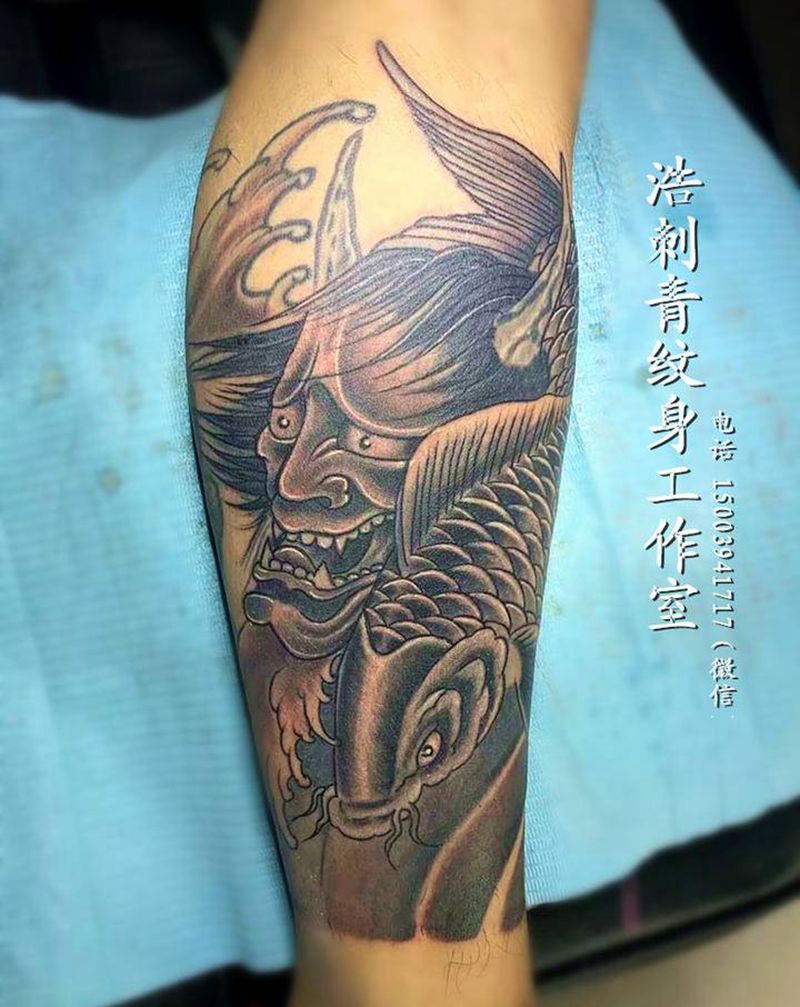 般若鱼纹身图片_腿部新传统纹身图案