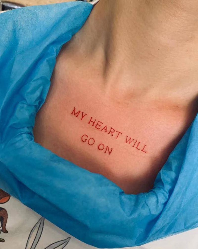 字母纹身图片_颈部纹身图案