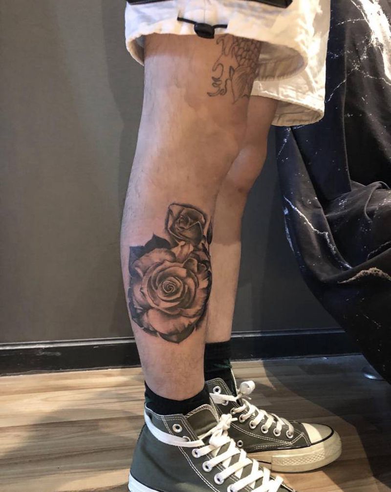 玫瑰纹身图片_腿部欧美写实纹身图案