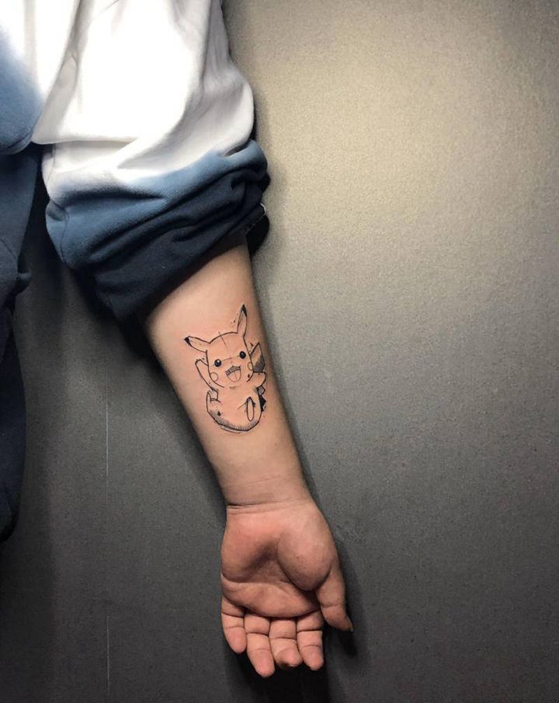 皮卡丘纹身图片_手臂几何纹身图案