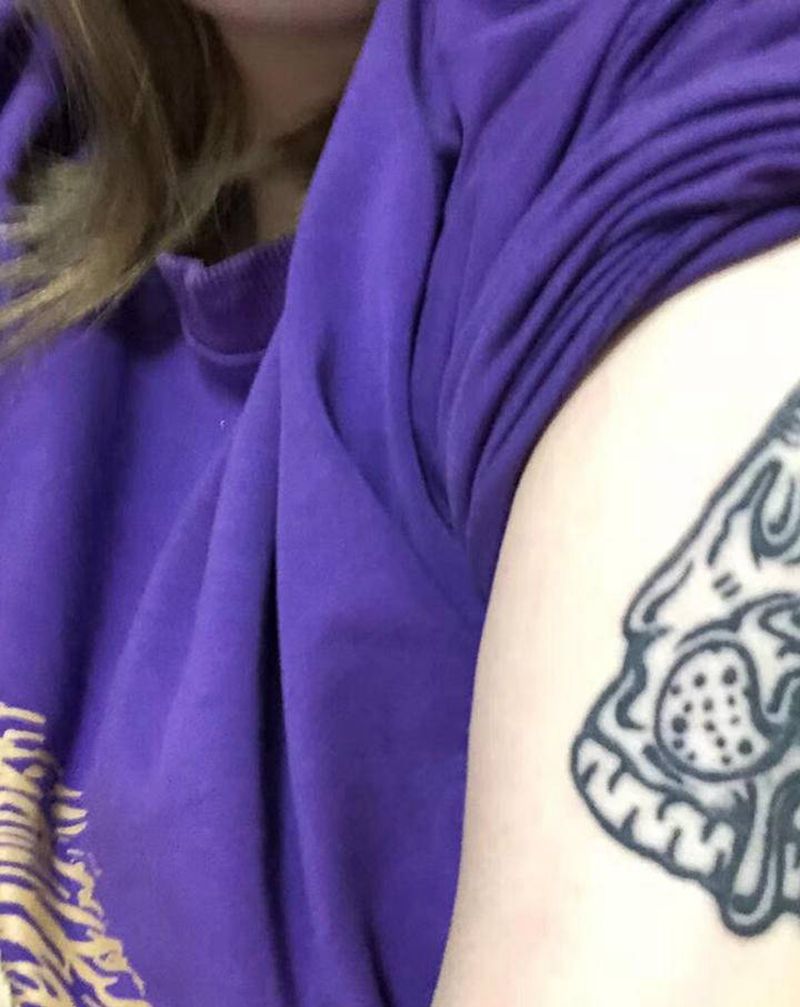 暴力遮盖纹身图片_手臂手部New School蛇纹身图案