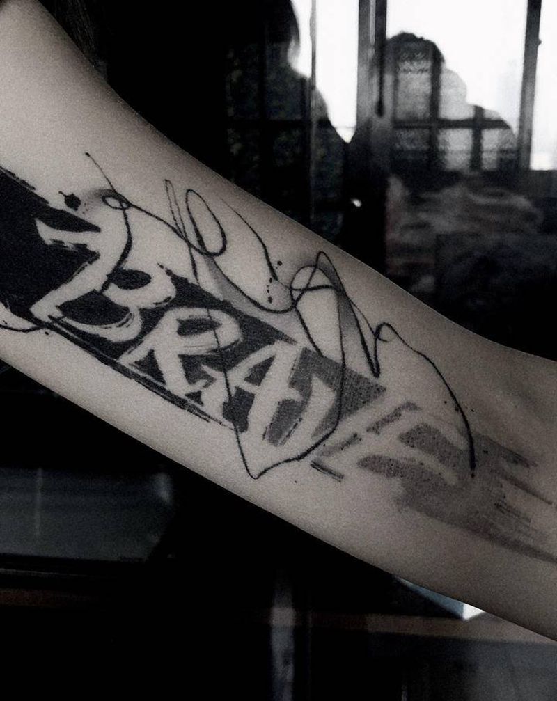 抽象水墨字纹身图片_手部手臂水彩水墨纹身图案
